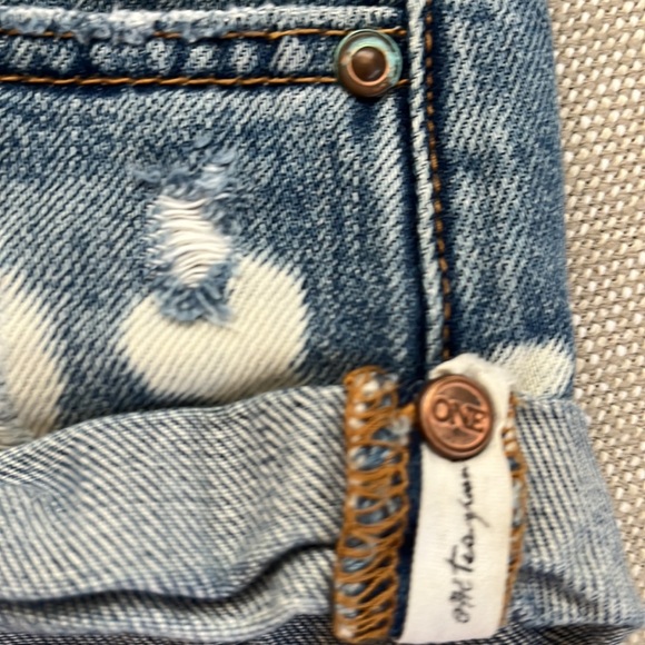 One Teaspoon Bandits - Picture 9 of 10